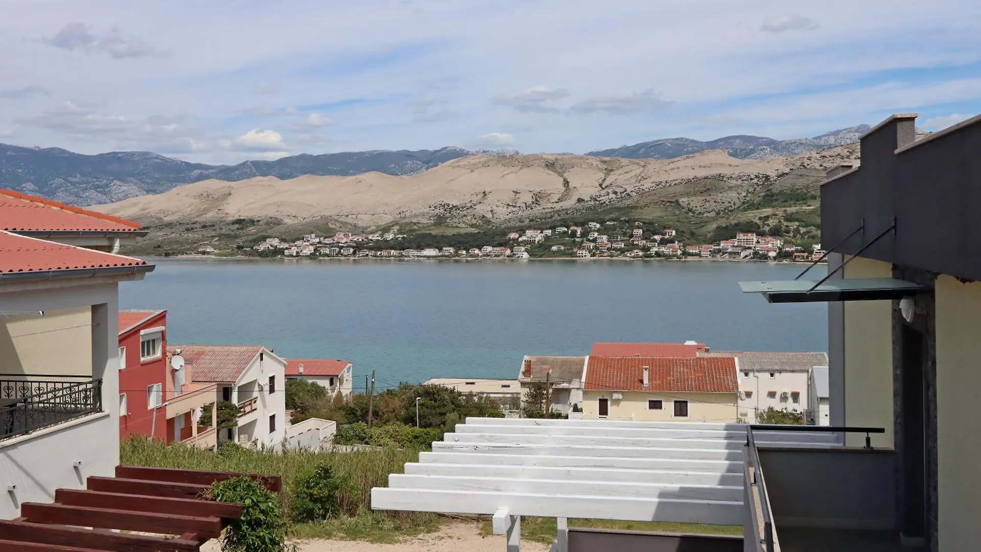 Apartments With A Parking Space Pag - 18345 Pag Town Hırvatistan
