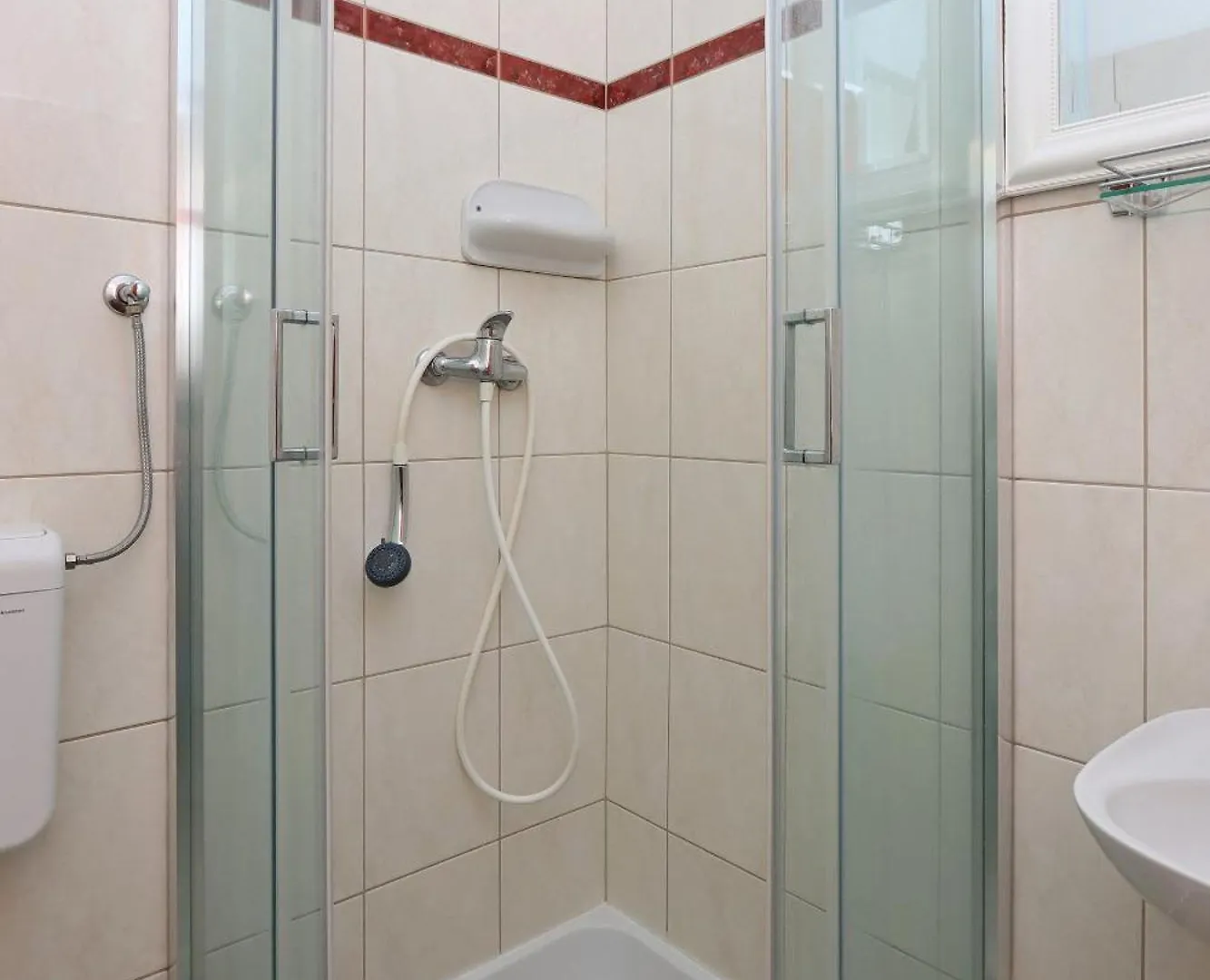Apartments With A Parking Space Pag - 18345 باغ