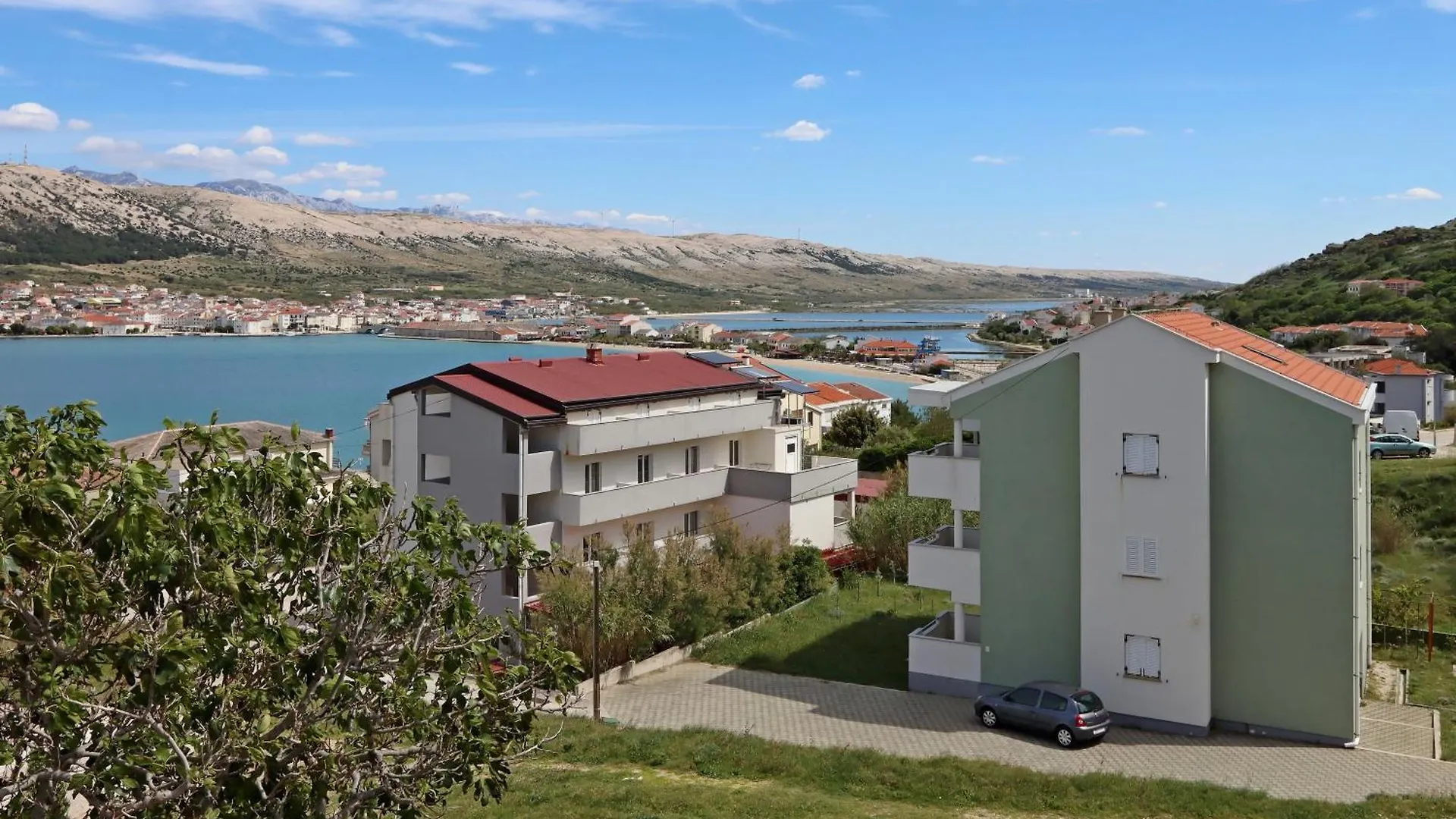 Apartments With A Parking Space Pag - 18345 باغ