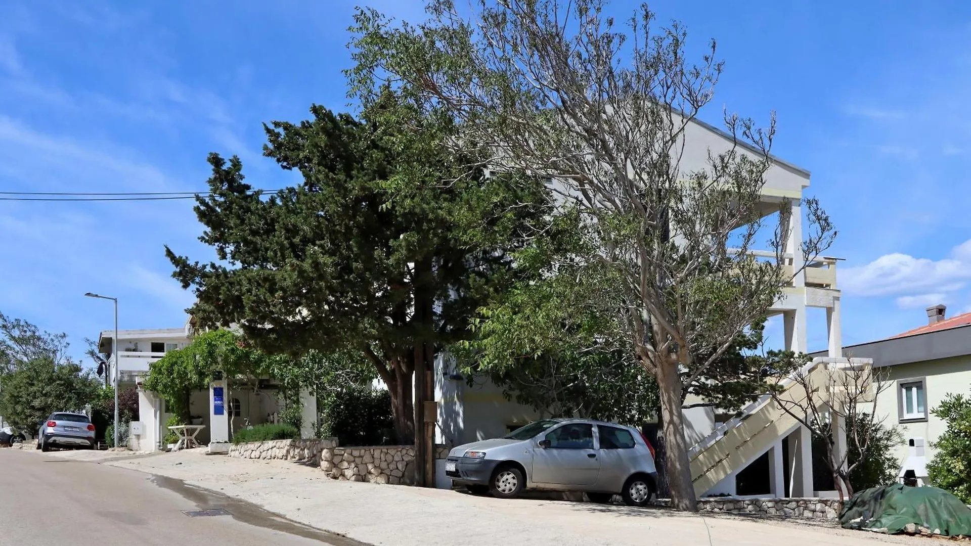 Apartments With A Parking Space Pag - 18345 Pag Town Hırvatistan